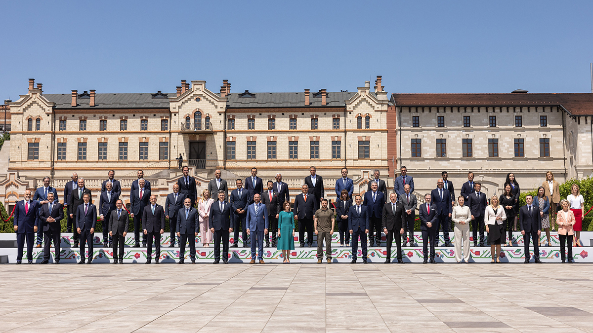 Pääministeri Marin Korosti Vahvaa Tukea Ukrainalle Moldovan ...