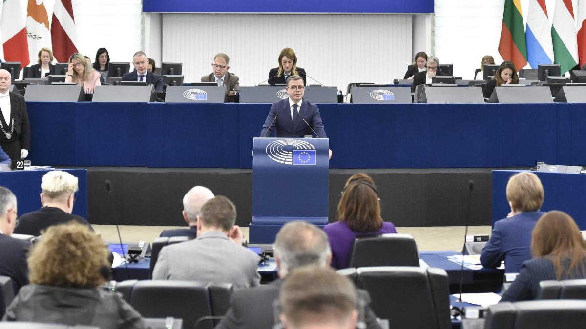 Prime Minister Orpo having a speech at the European Parliament plenary