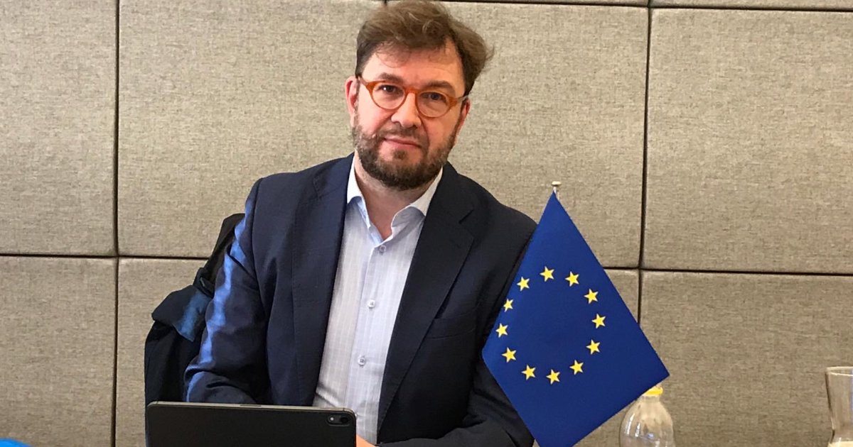 Liikenne- ja viestintäministeri Timo Harakka (Kuva: LVM)