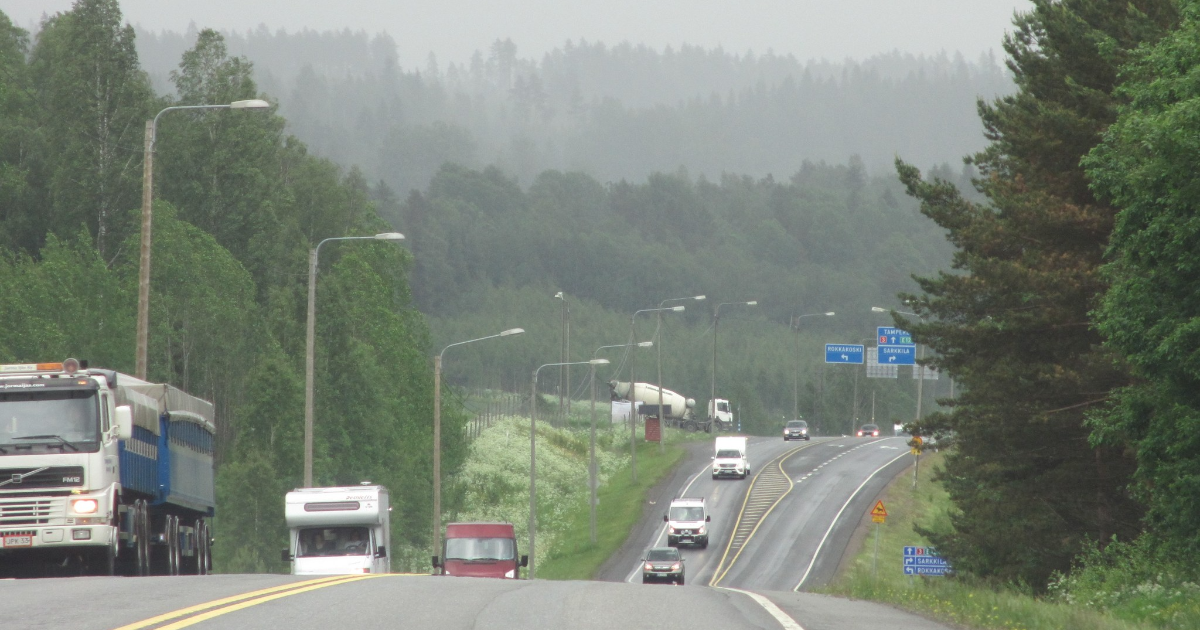 Cars on the road (Photo: Harry Hykko/Shutterstock)