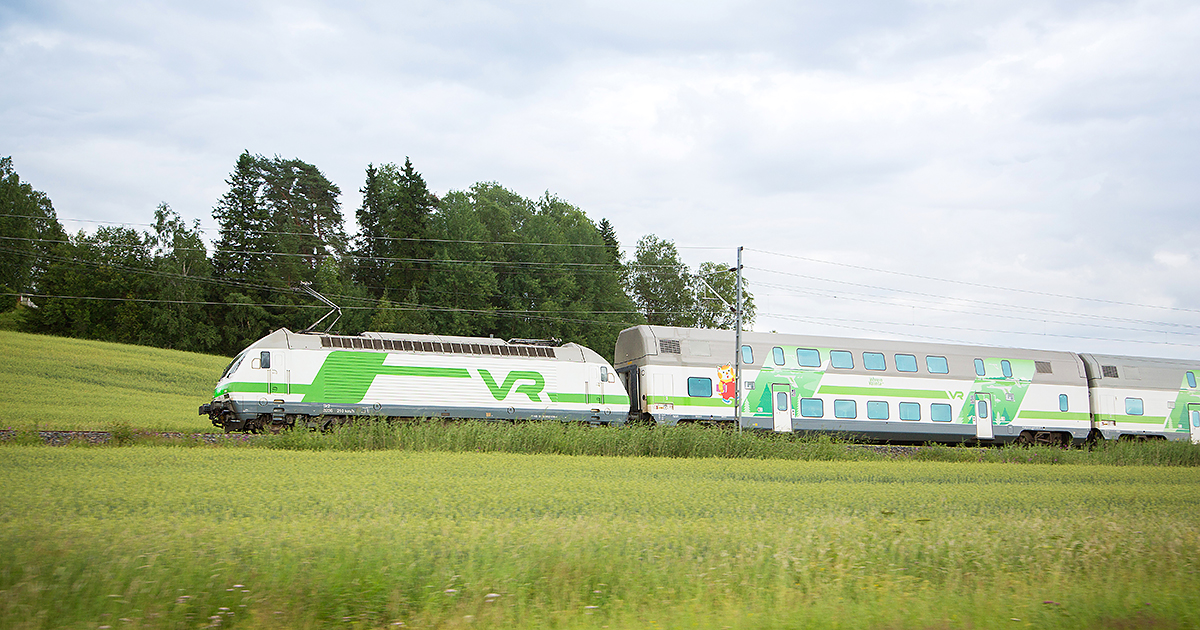 The VR train in the middle of the fields