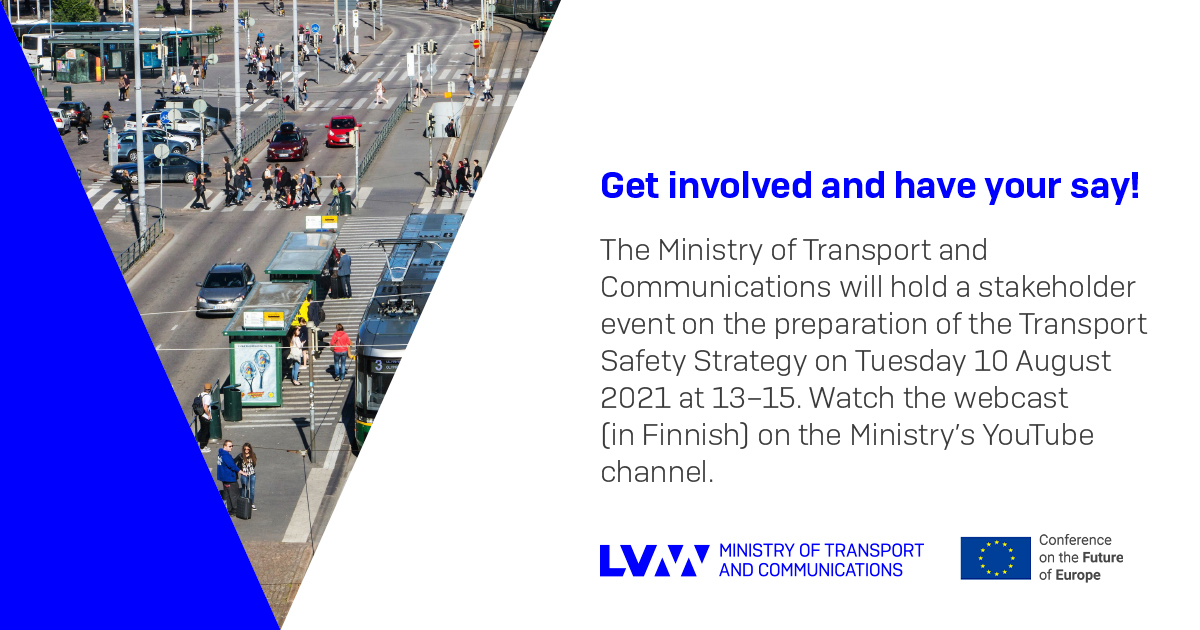 Stakeholder event on the Transport Safety Strategy on 10.8.2021. In photo trams and cars in front of the Helsinki railway station (Photo: Ministry of Transport and Communications, Shutterstock/Milkovasa)