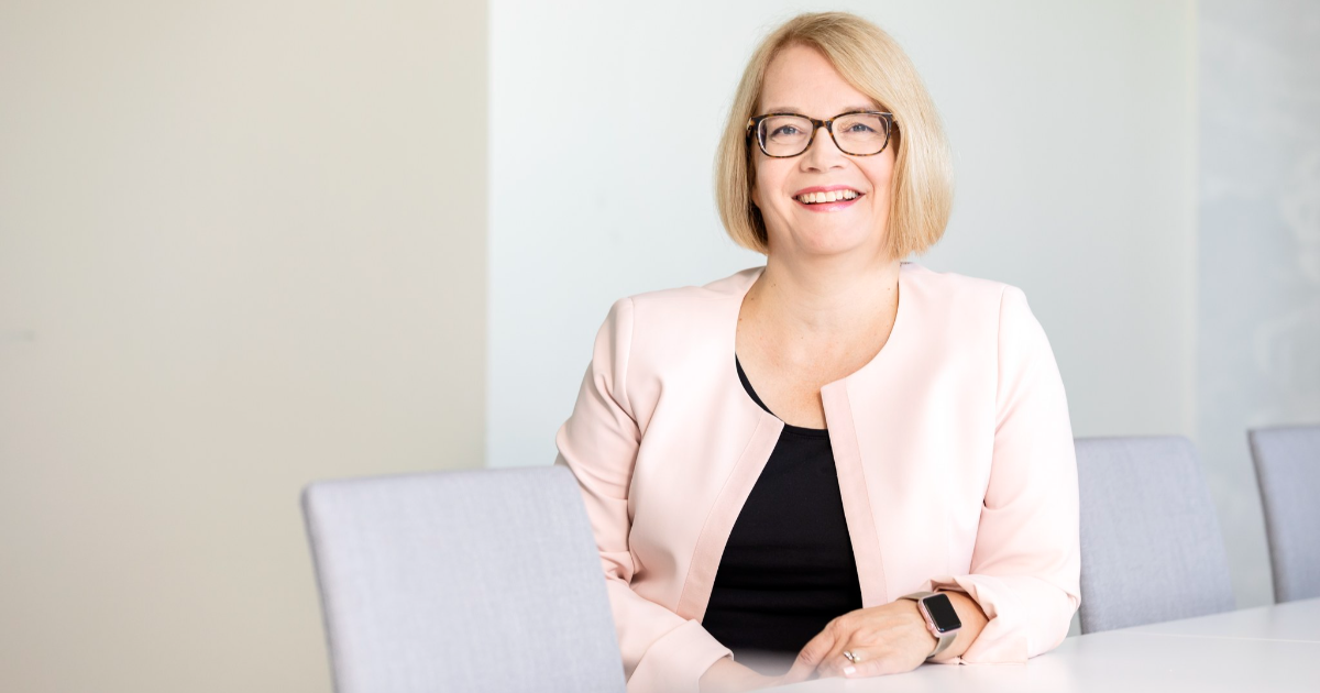 Kanslichef Minna Kivimäki (Bild: Suvi-Tuuli Kankaanpää, Keksi)
