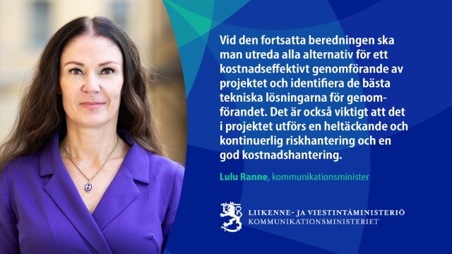 Liikenne- ja viestintäministeri Lulu Ranne katsoo kameraan