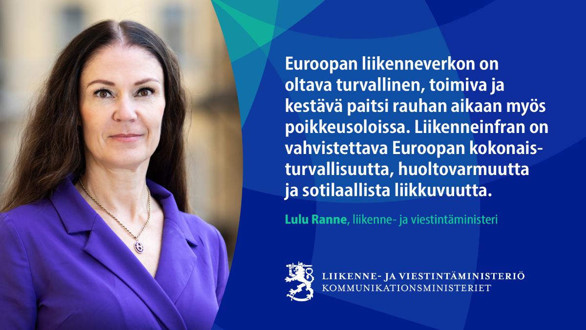 Liikenne- ja viestintäministeri Lulu Ranne katsoo kameraan