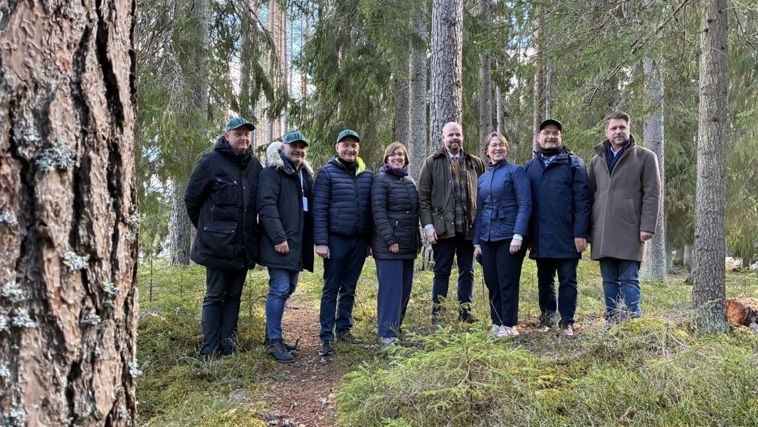 For Forest+ -ryhmän ministerit yhteiskuvassa