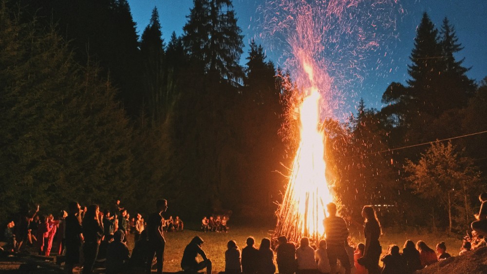 Bonfires may not be lit while forest and grass fire warnings are in force