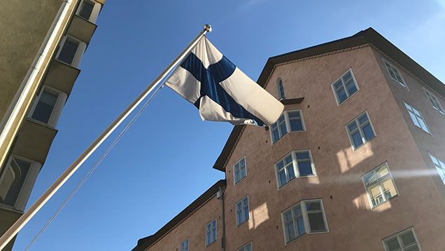 Liput liehumaan . Alvar ja Aino Aallon ja suomalaisen arkkitehtuurin ja  muotoilun kunniaksi