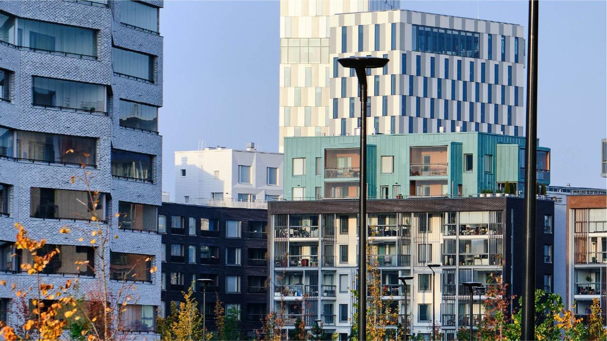 Kuva rakennuksista Helsingissä.