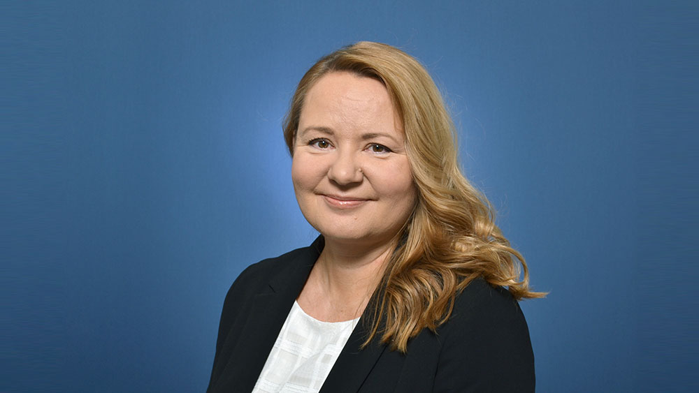 Maarit Merla puolikuvassa