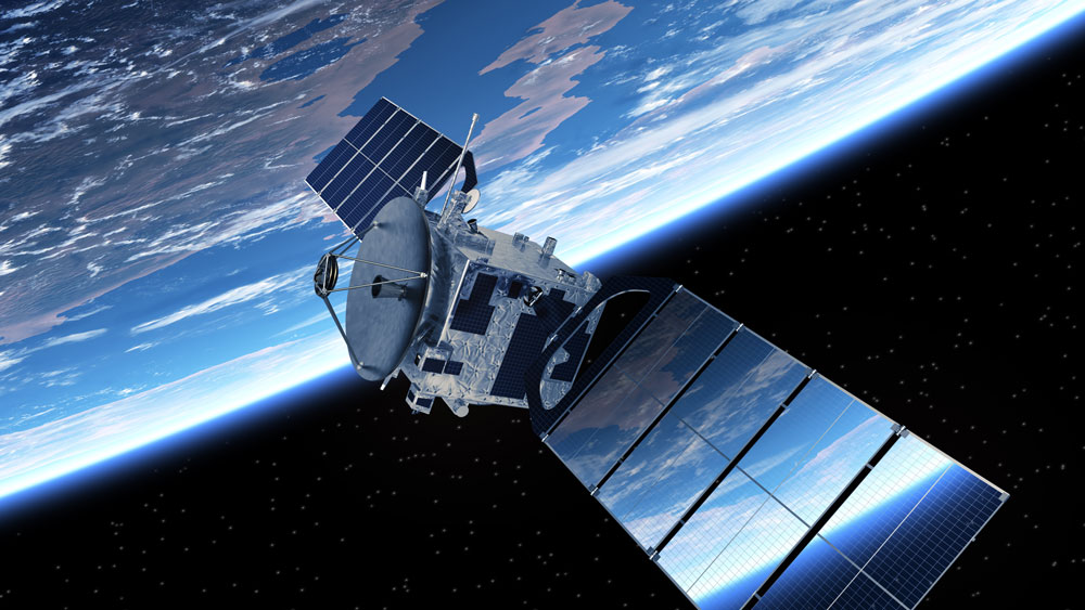 Satelliitti avaruudessa