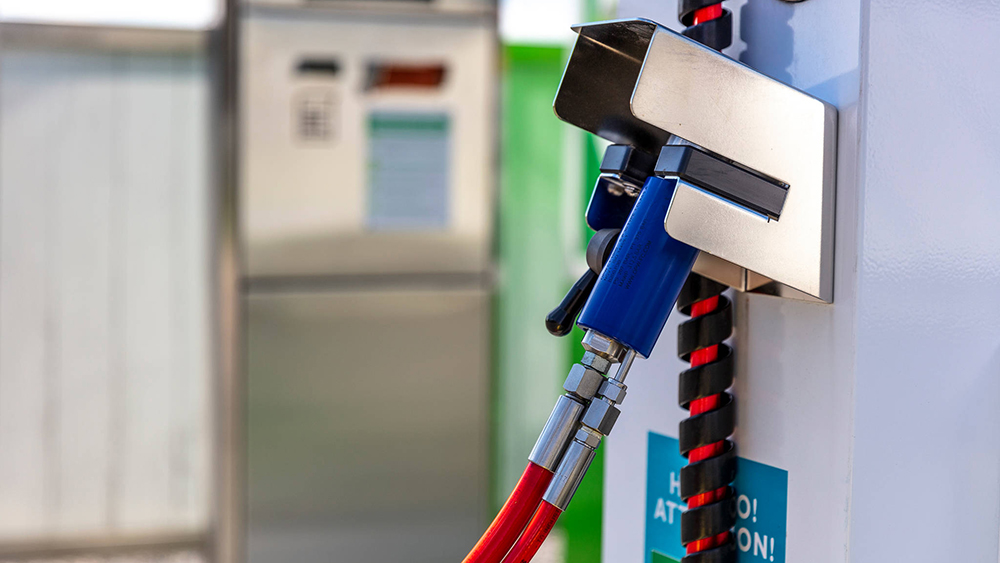 Biokaasutankkaus autoon