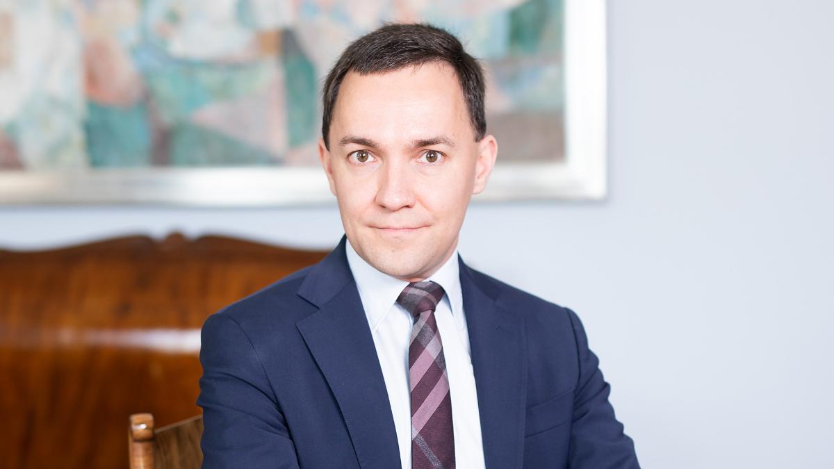 Kuvassa sosiaali- ja terveysministeri Wille Rydman