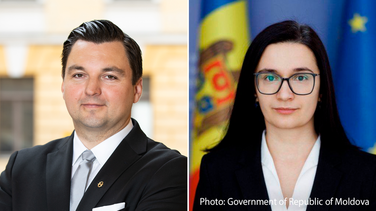 Photo with both ministers