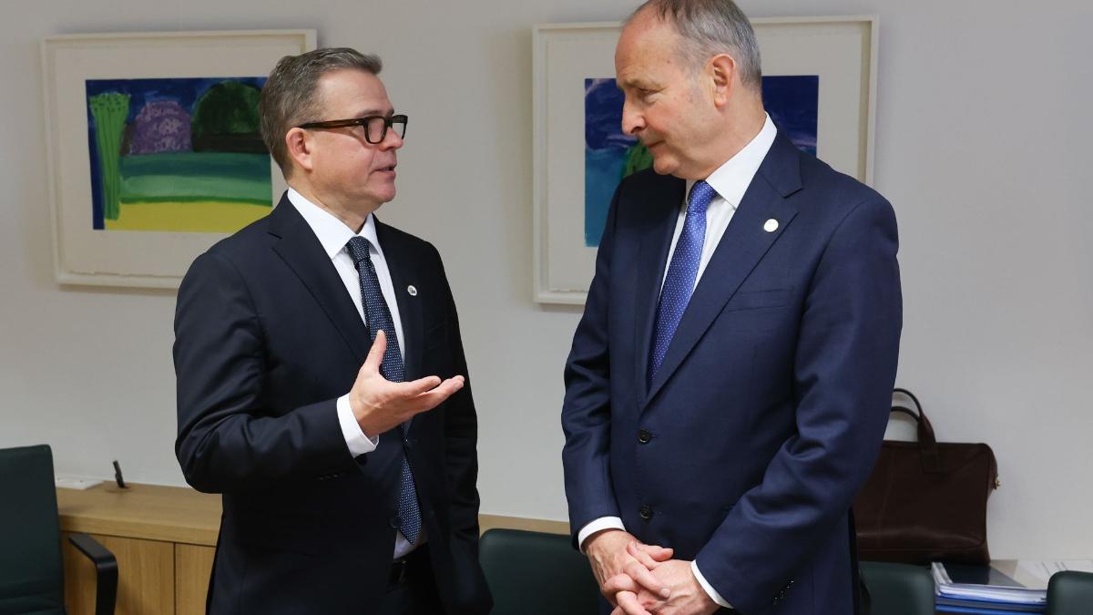 Kuvassa pääministeri Petteri Orpo ja Irlannin pääministeri Micheal Martin