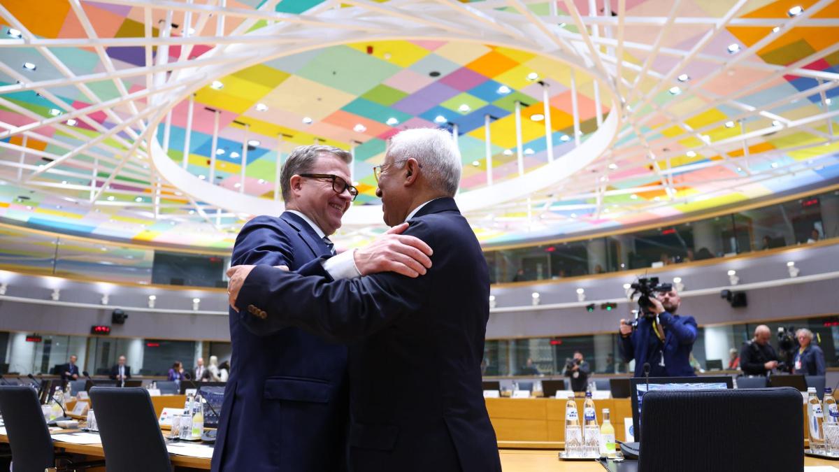 Kuvassa pääministeri Petteri Orpo ja Eurooppa-neuvoston puheenjohtaja Antonio Costa